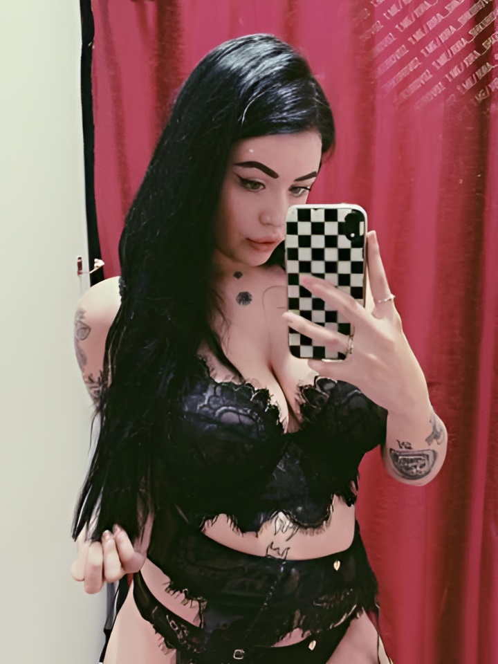 Альбина привлекательная девушка из Южно-сахалинска цена от 2000 руб