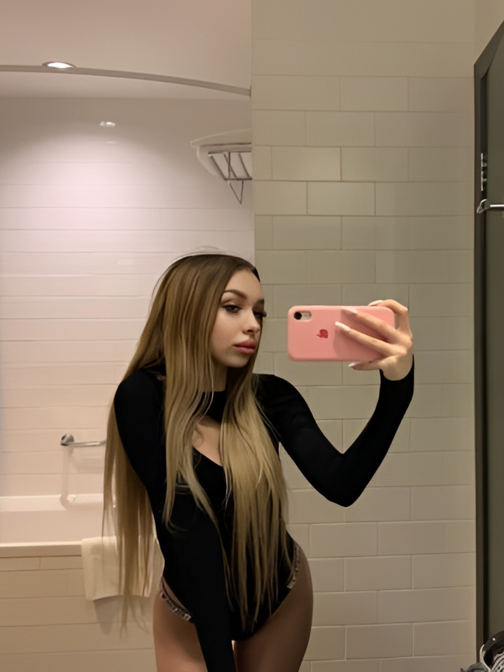 Рената привлекательная девушка из Южно-сахалинска цена от 5000 руб