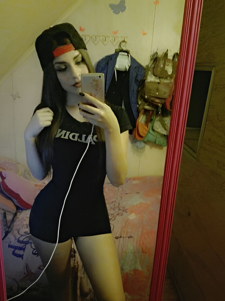 Рената привлекательная девушка из Южно-сахалинска цена от 3000 руб