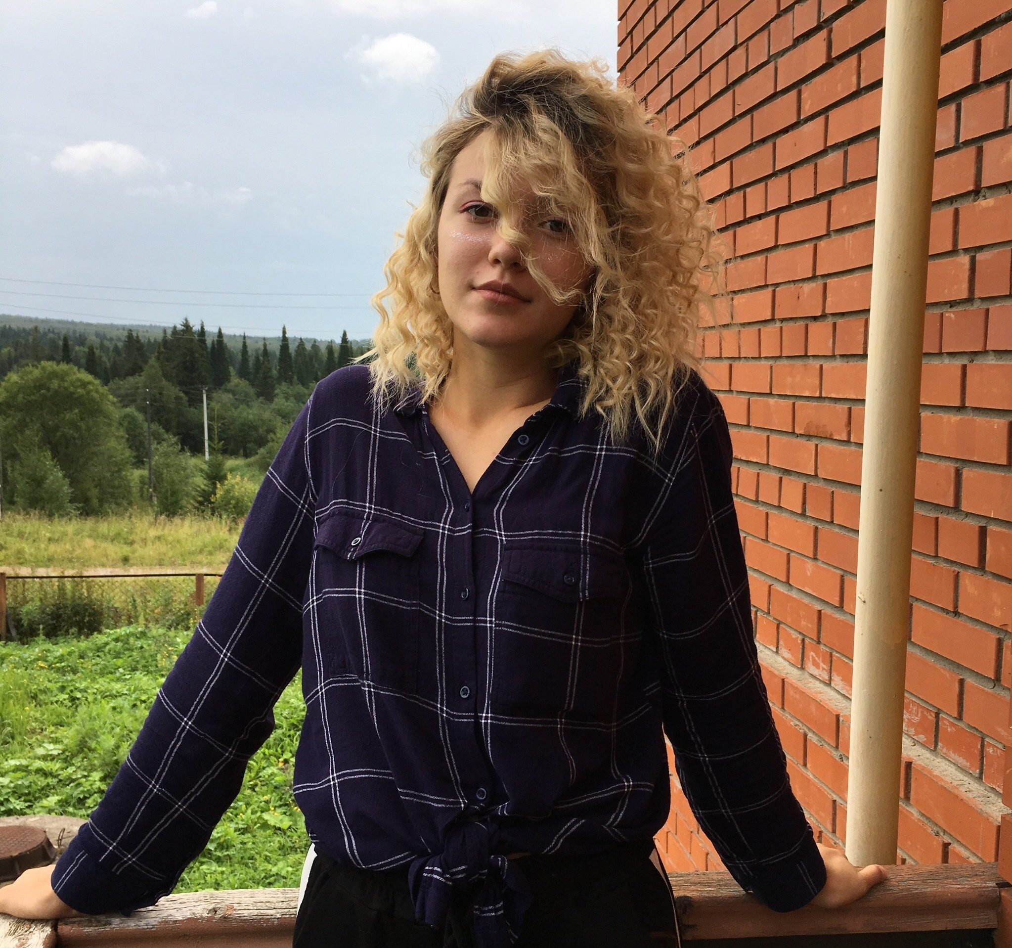 Марина привлекательная девушка из Южно-сахалинска цена от 3000 руб